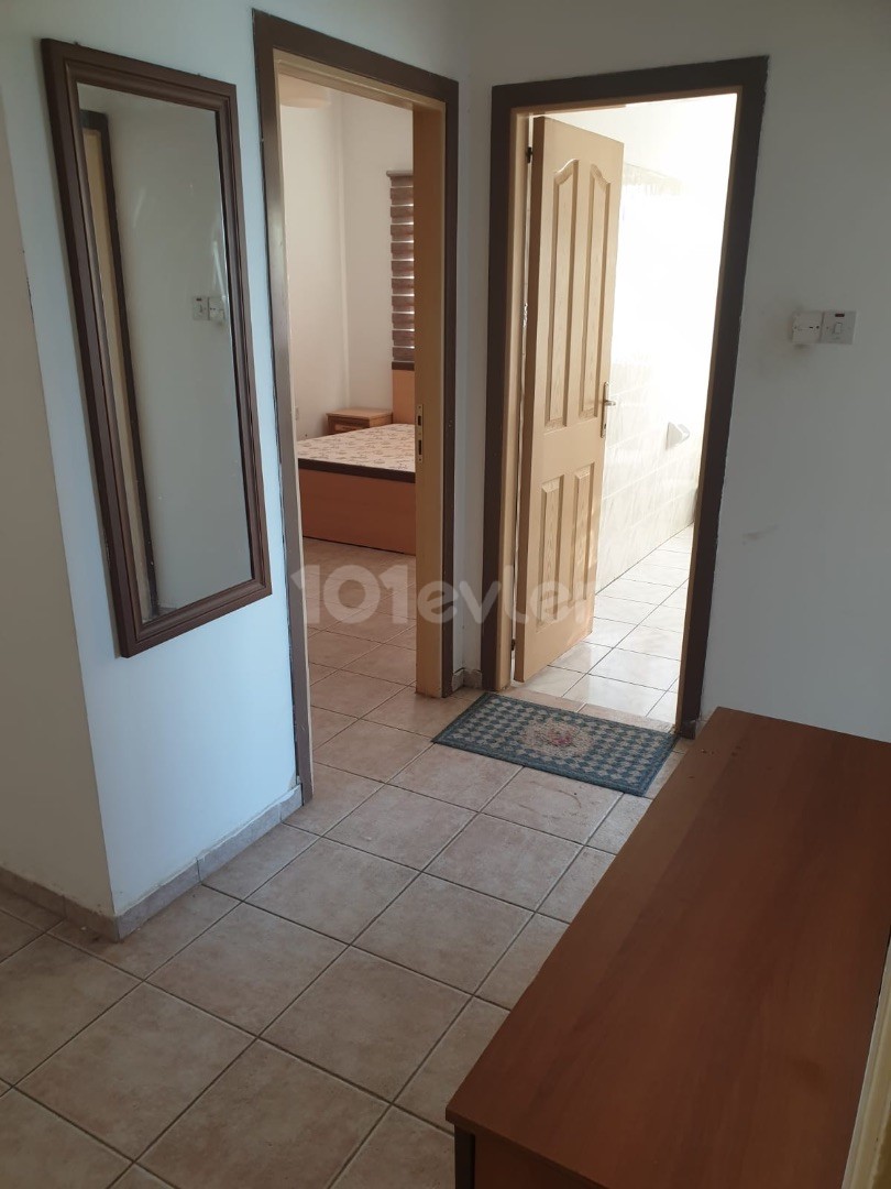 5 MIN WALK TO THE SCHOOL ON SALAMIS STREET 10 MONTHLY 3 + 1 RENTAL APARTMENT ** 