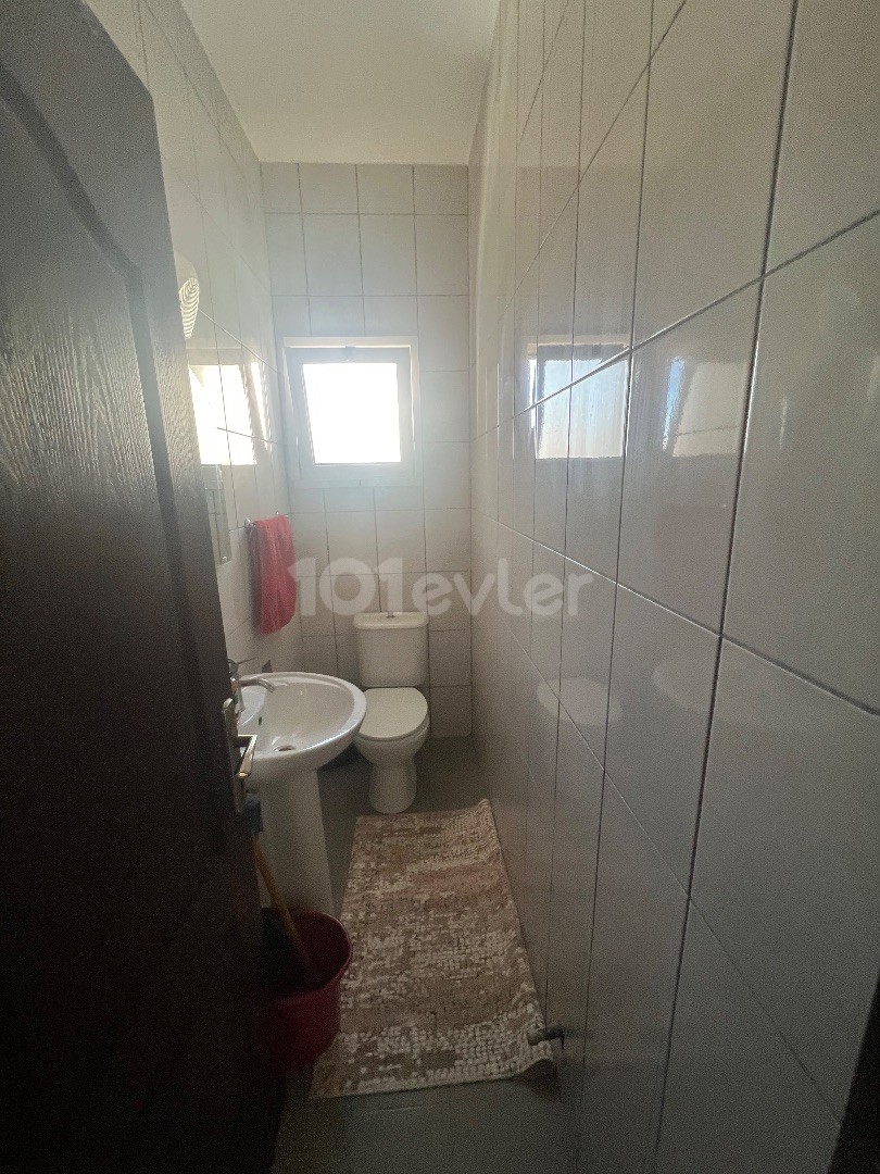 Affordable 2 + 1 rental apartment with two bathrooms in a building with elevator in sakarya, Famagusta ‼️ ** 