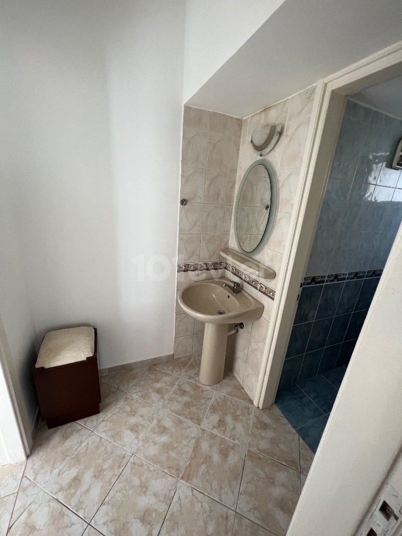 1 + 1 apartment for rent in Famagusta 15 min walk from the school ❕ ❕ ** 