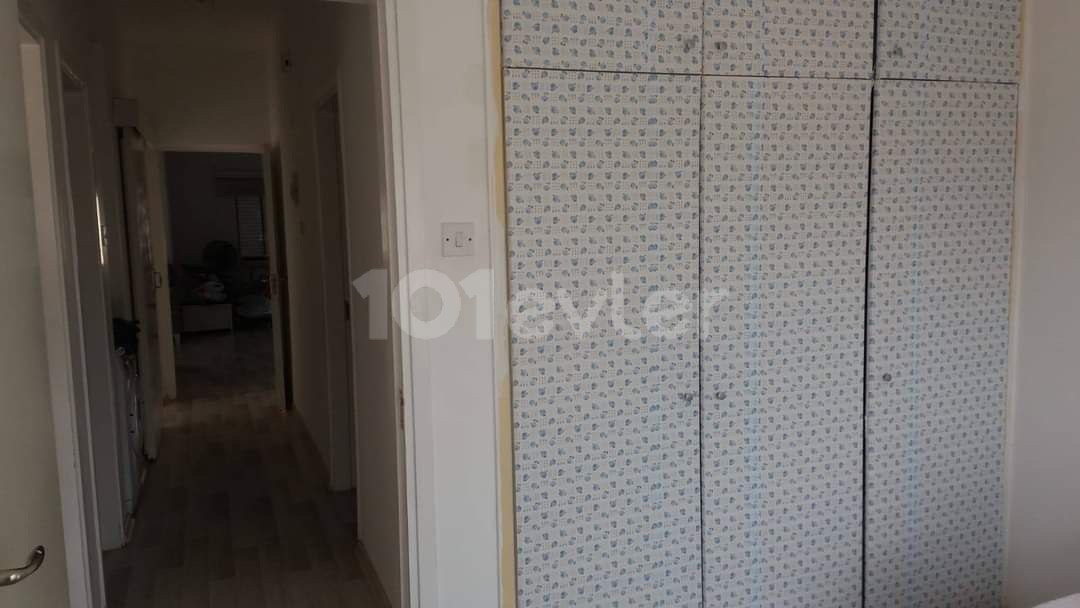 Affordable 3+1 flat with Turkish title for sale in Famagusta police station ‼️