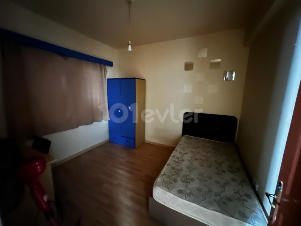 1+1 flat for rent on Salamis street in Famagusta, 5 minutes walking distance from the school ‼️