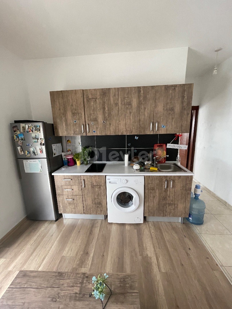 1 + 1 apartment for rent 10 minutes walking distance to Daü in Famagusta water internet dues weekly room cleaning included in the price with campaign prices for the summer ayırtın‼️