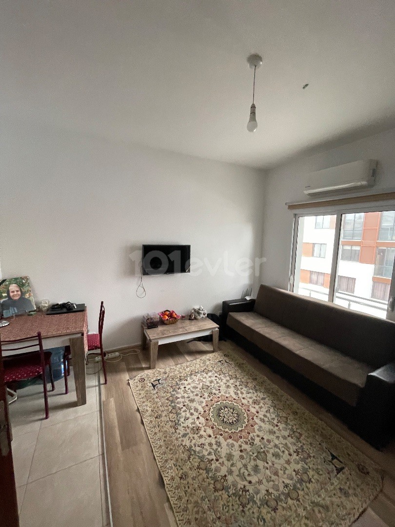 1 + 1 apartment for rent 10 minutes walking distance to Daü in Famagusta water internet dues weekly room cleaning included in the price with campaign prices for the summer ayırtın‼️