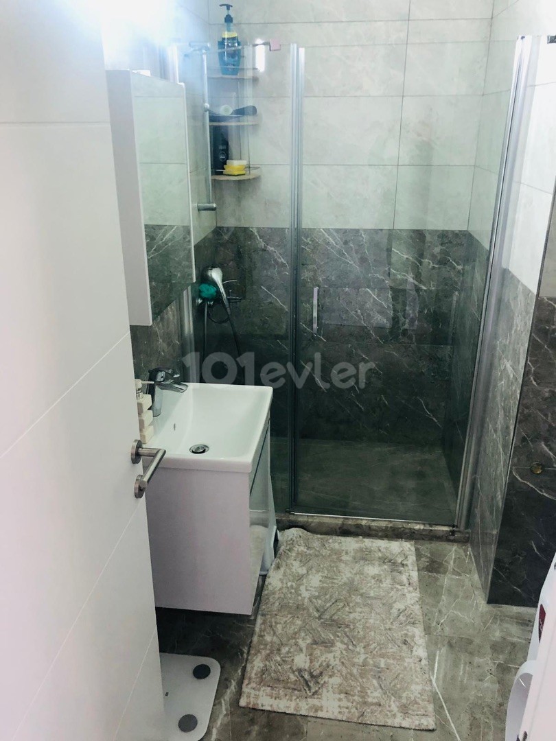 Voll möblierte 2+1 Penthouse zum Verkauf in Famagusta Yeniboğaziçi Bereich ‼️