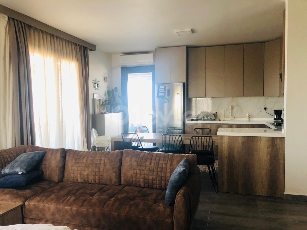 Mağusa Yeniboğaziçi bölgesinde full eşyalı Satılık 2+1 Penthouse ‼️