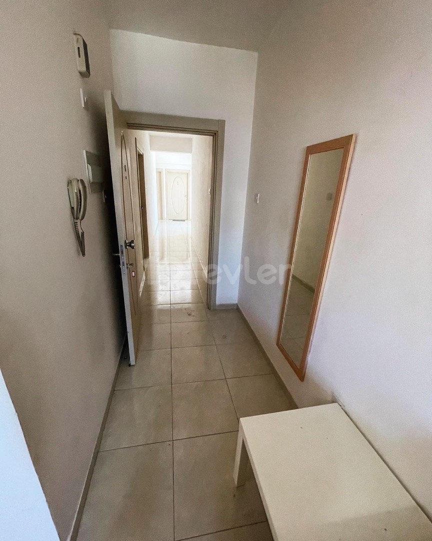 1+1 apartment for rent on Salamis Street in Famagusta, 10 minutes walking distance to Daü ‼️Temmuz end of July 