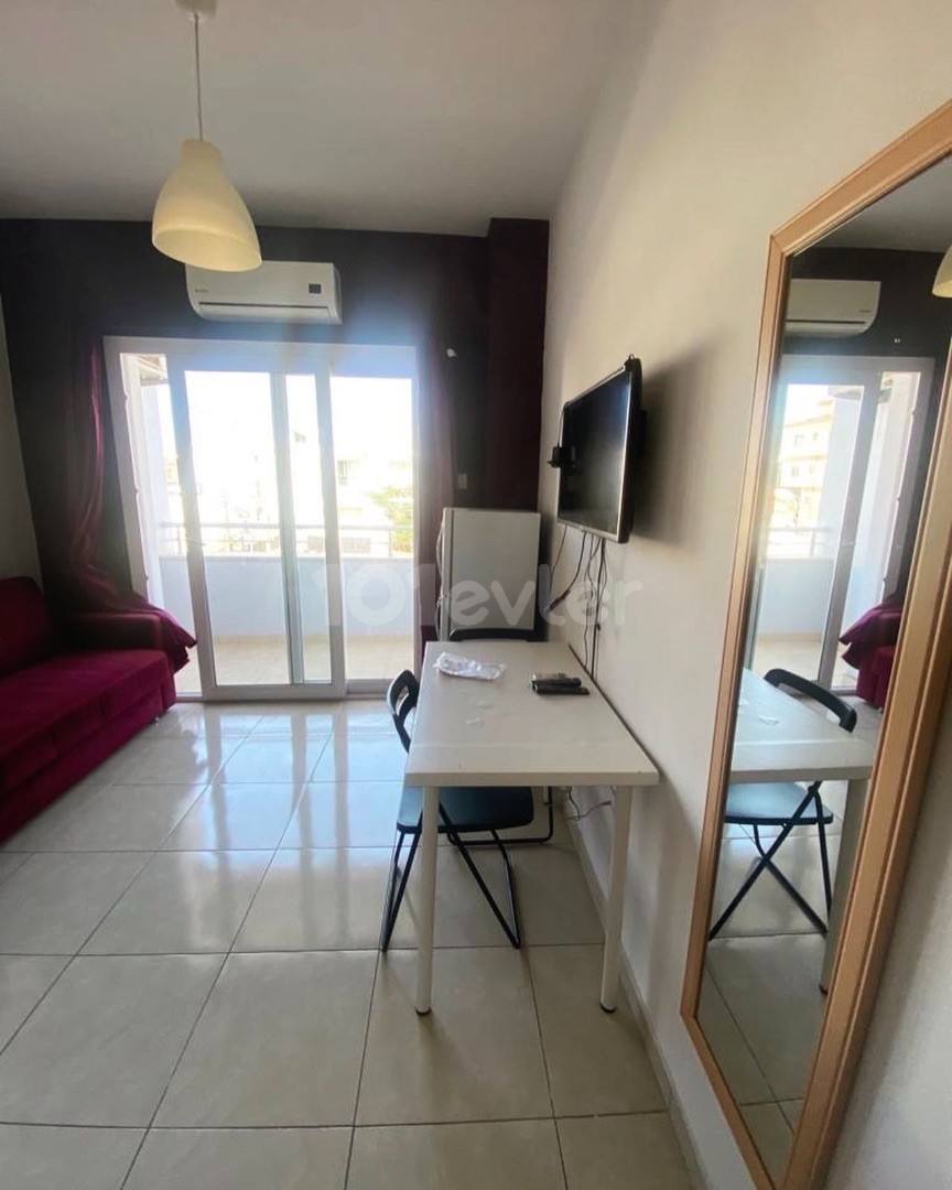 1+1 apartment for rent on Salamis Street in Famagusta, 10 minutes walking distance to Daü ‼️Temmuz end of July 