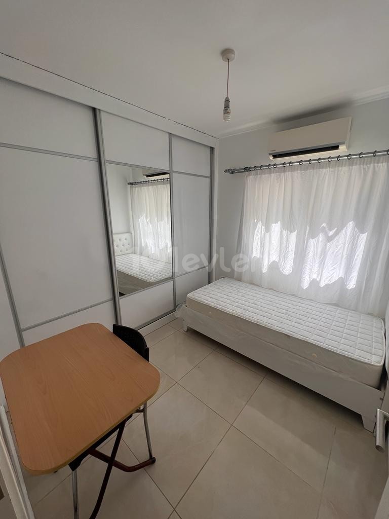 CLEAN NEWLY PAINTED KINGDOM 2+1 APARTMENT WITH EACH ROOMS, CLOSE TO THE SCHOOL AND THE STATION AT THE ENTRANCE OF THE KALILAND REGION IN FAMILY!!