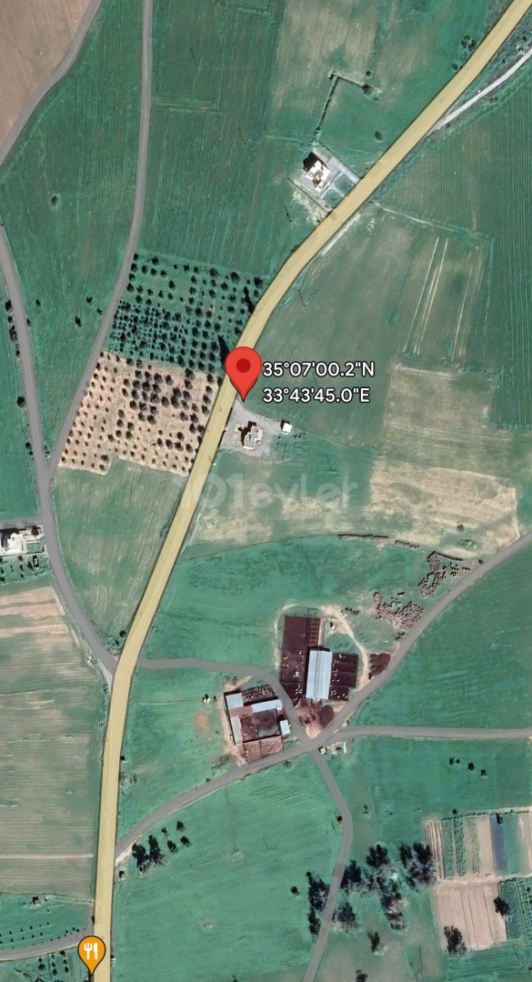 Продается земельный участок на главной дороге для инвестиций в Туркменкёе.