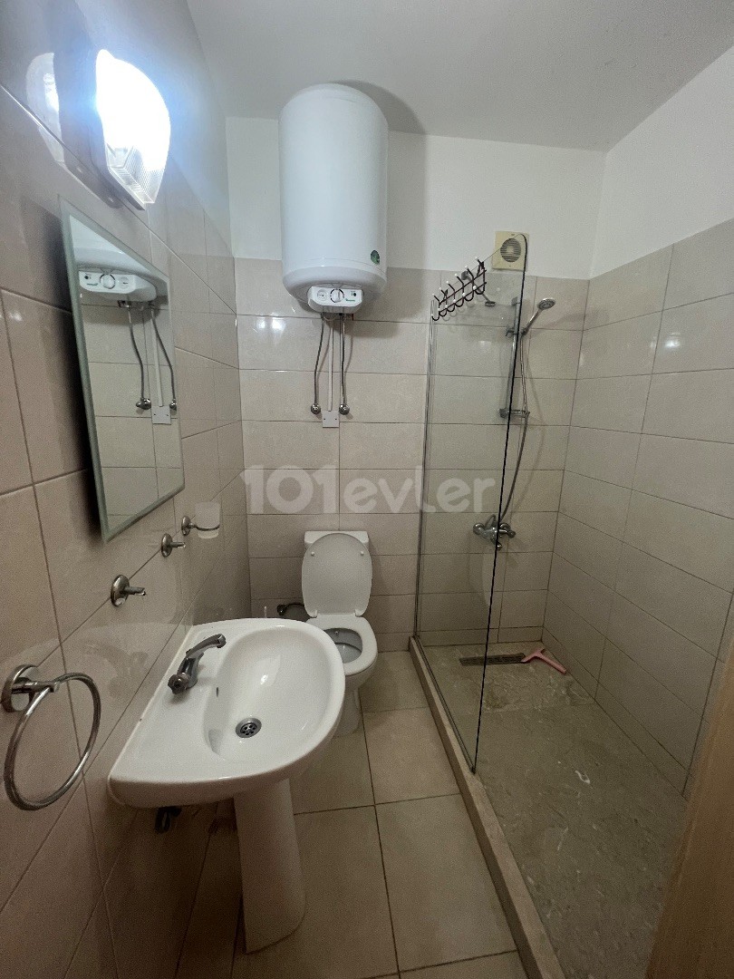 FLAT FOR RENT ON SALAMIS STREET, 10 MINUTES FROM THE SCHOOL, 10 months payment