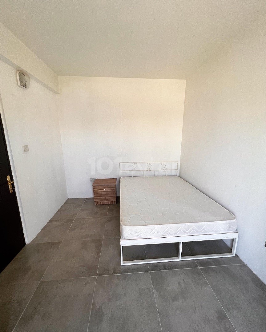 1+1 flat for rent next to the bus stop opposite Salamış Street in Famagusta Sakarya region, water is included in the price!!