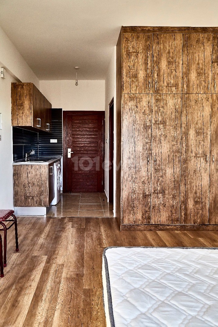 Affordable apartment for rent in the center of Famagusta, 10 minutes walking distance from EMU. Don't forget to reserve your place at promotional prices for July. ❕❕Water, internet dues, apartment cleaning are included in the price