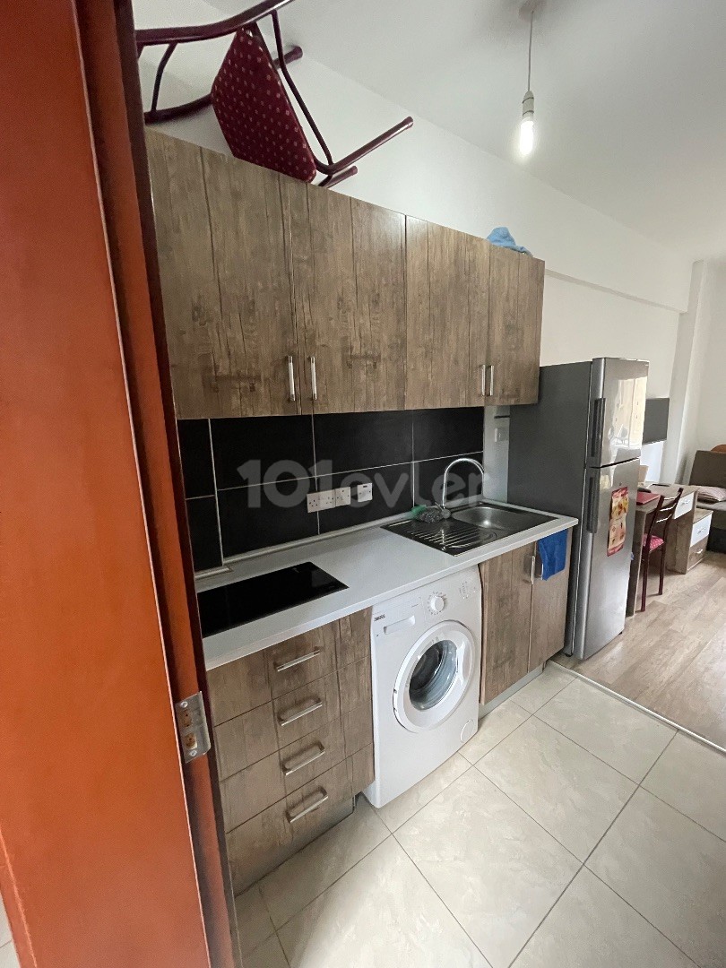 Affordable apartment for rent in the center of Famagusta, 10 minutes walking distance from EMU. Don't forget to reserve your place at promotional prices for July. ❕❕Water, internet dues, apartment cleaning are included in the price