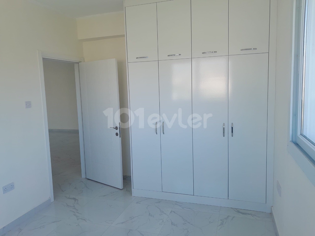 2+1 New Flat For Sale in Minareliköy