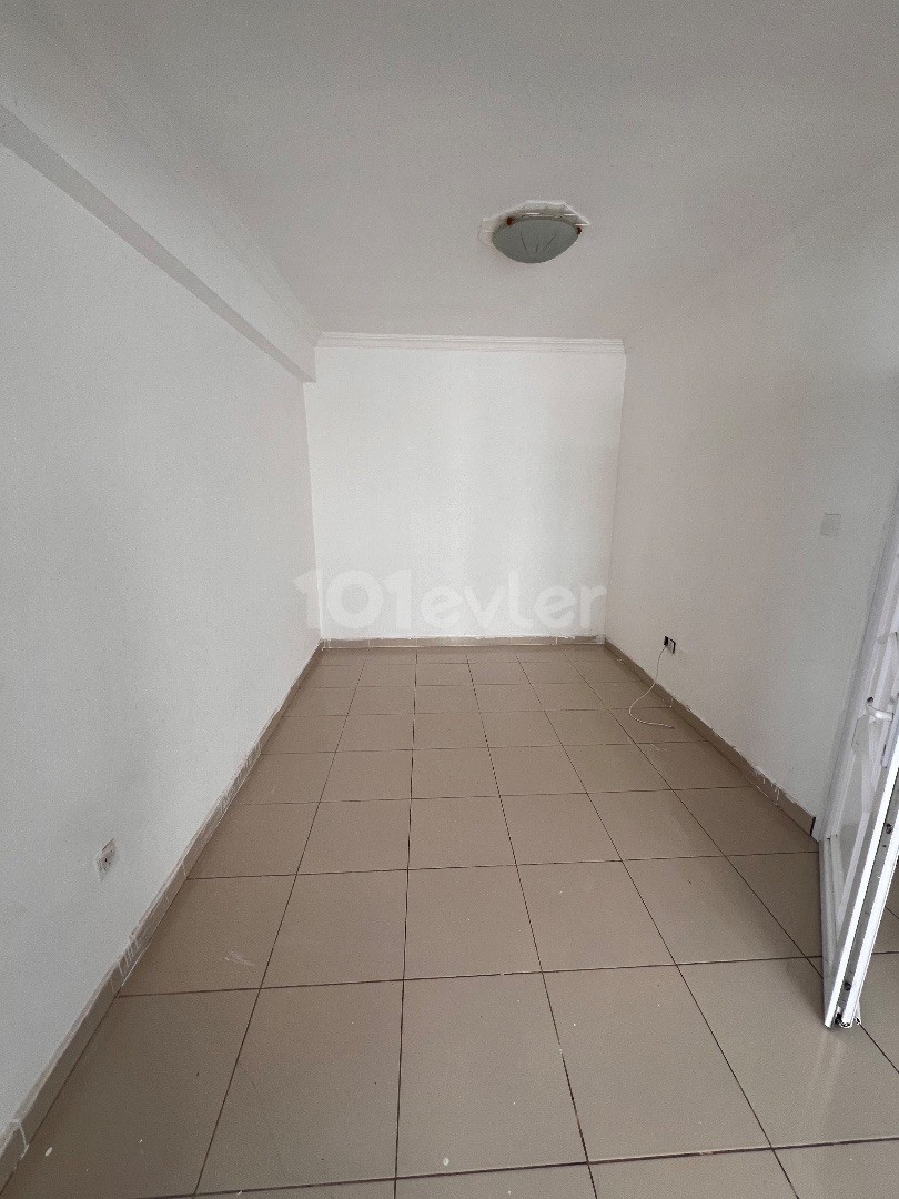 Unfurnished flat for rent with monthly payment in Famagusta Dumlupınar area ❗️❗️