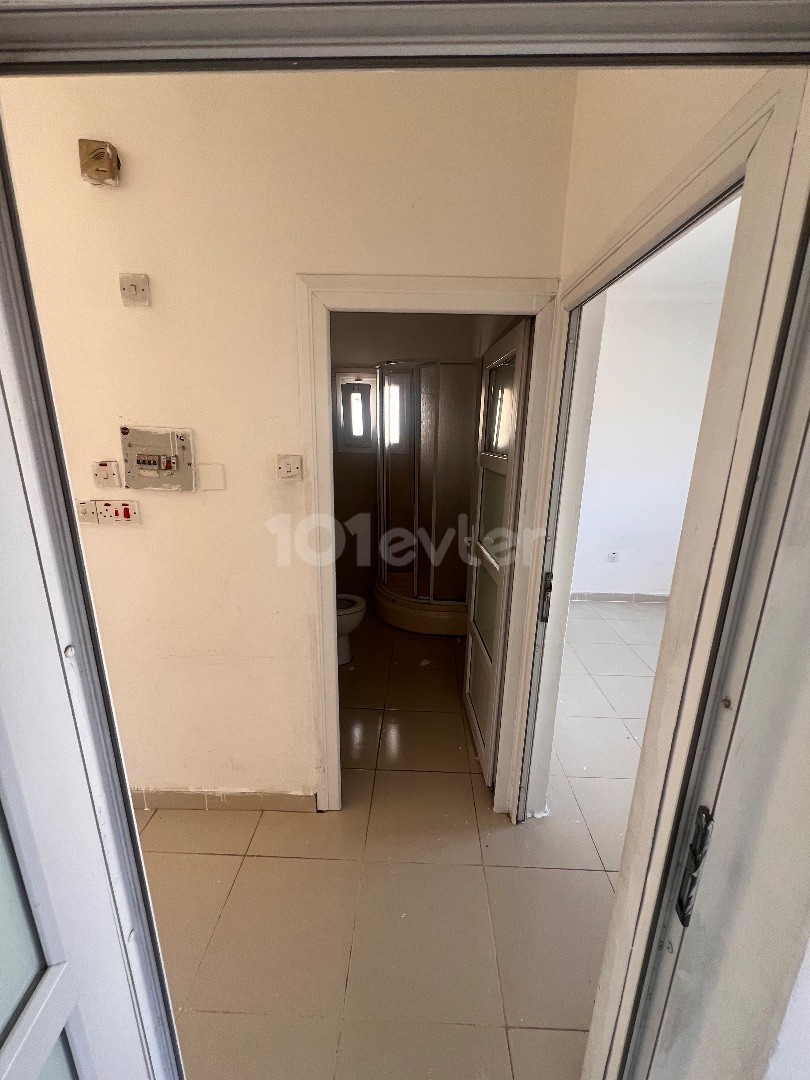 Unfurnished flat for rent with monthly payment in Famagusta Dumlupınar area ❗️❗️