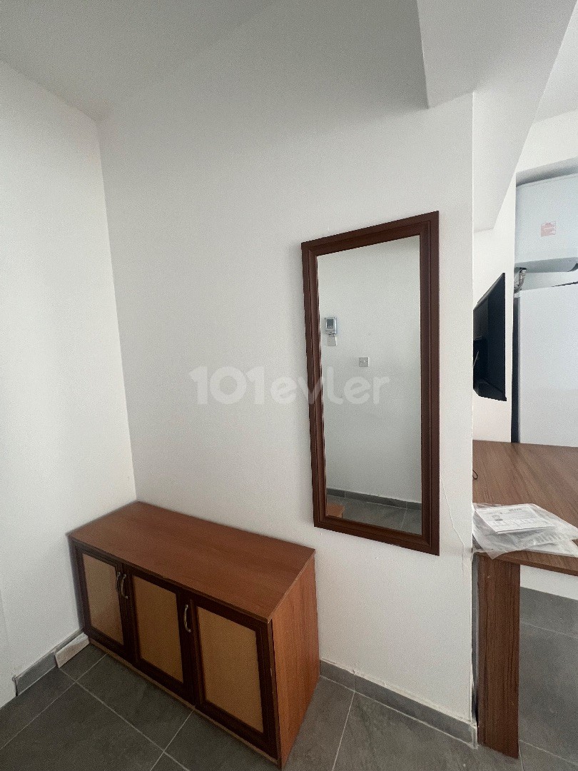 Yearly rental flat with all white goods, 3 minutes walking distance from DAÜ