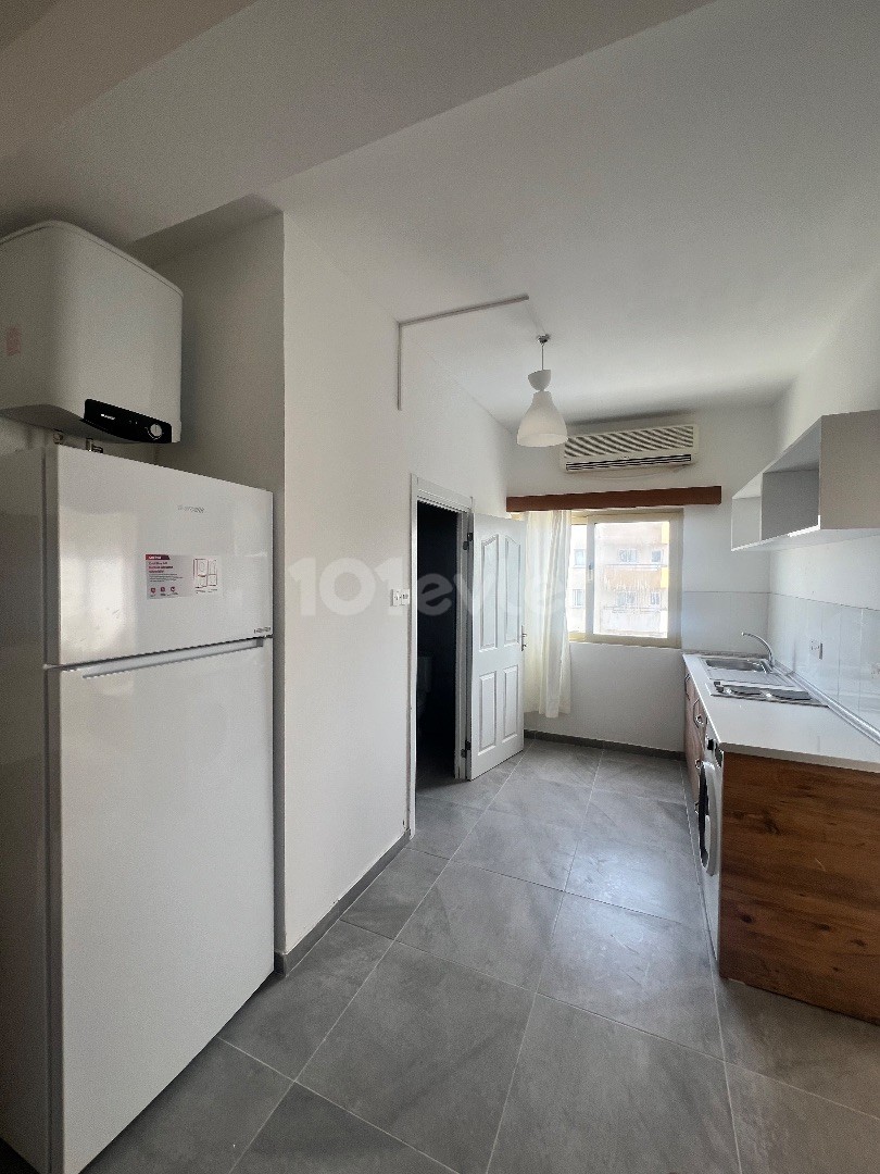 Yearly rental flat with all white goods, 3 minutes walking distance from DAÜ