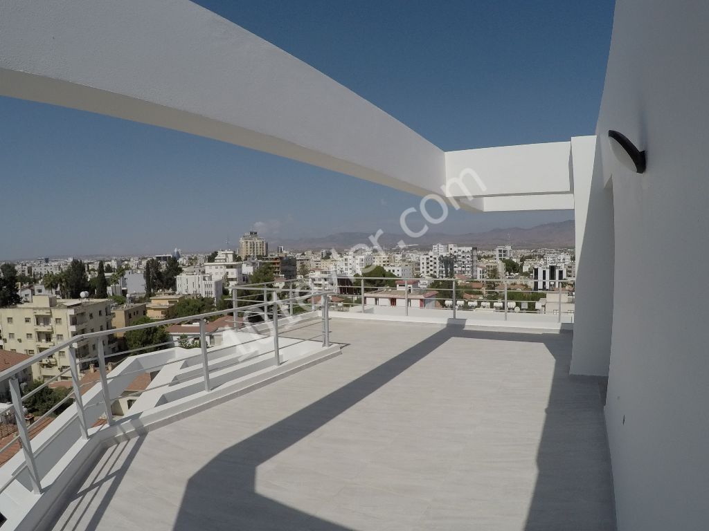 Dublex Penthouse Flat in Lefkoşa Kumsal