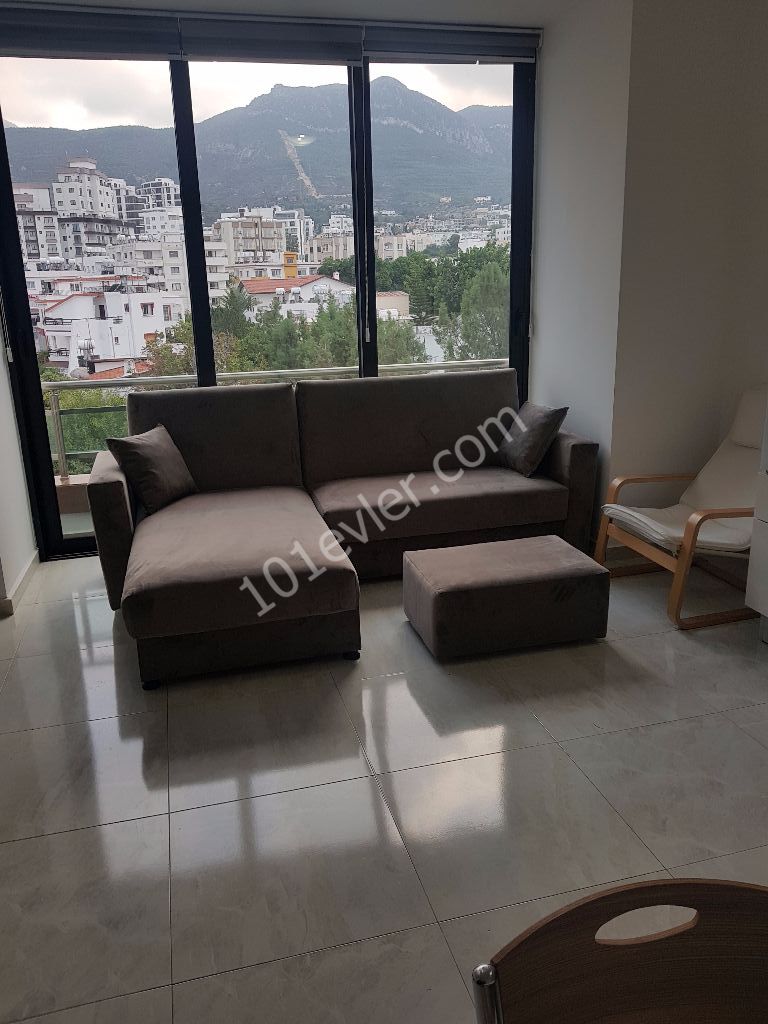 Flat To Rent in Yukarı Girne, Kyrenia