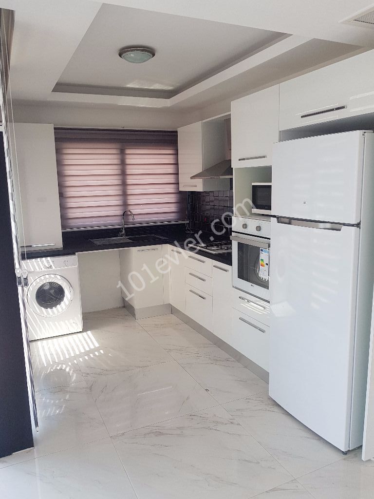 Penthouse To Rent in Yukarı Girne, Kyrenia