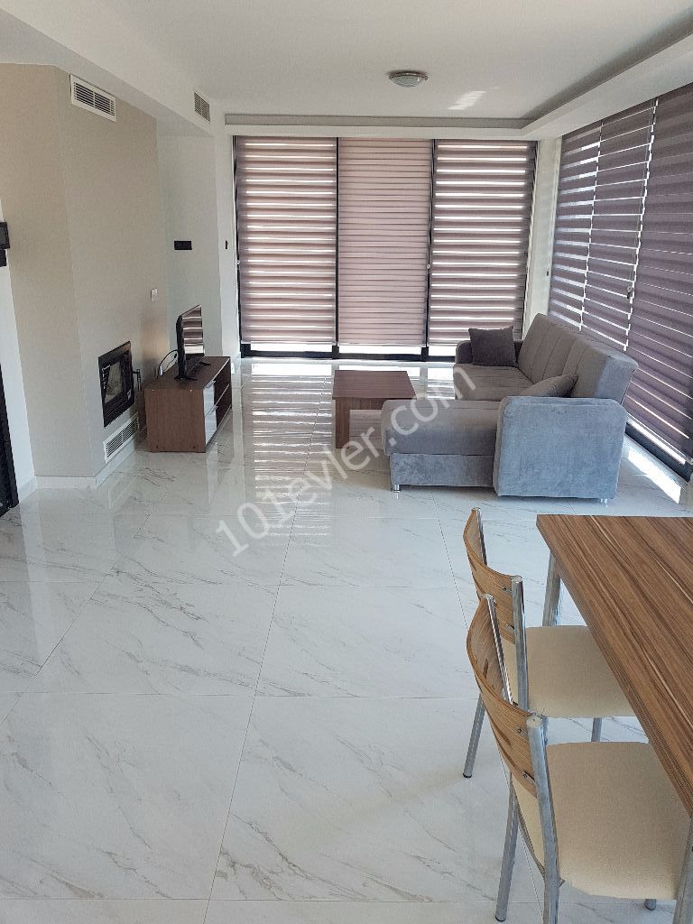 Penthouse To Rent in Yukarı Girne, Kyrenia