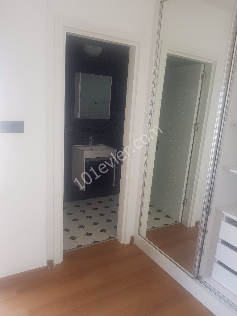 Penthouse To Rent in Yukarı Girne, Kyrenia