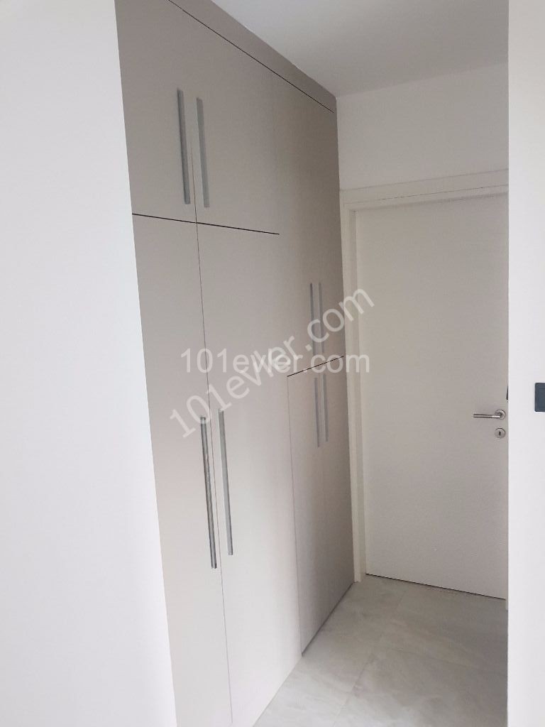 2+1 Flat for SALE (FOR SALE) in Twin Towers in Kyrenia Center, (Immediate Deed, TURNKEY)! ** 