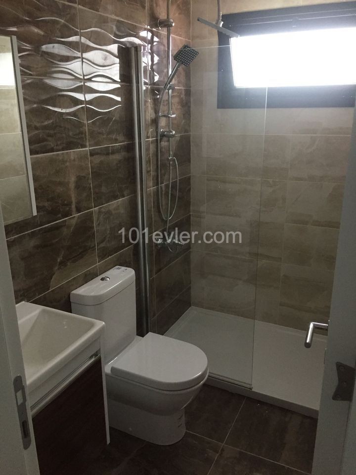 2+1 Flat for SALE (FOR SALE) in Twin Towers in Kyrenia Center, (Immediate Deed, TURNKEY)! ** 