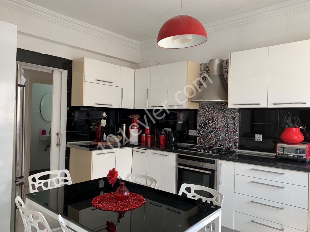 Nicosia - The Perfect Location & Unmissable Price in Kucuk Kaymaklı! (127m2 3+1) ** 