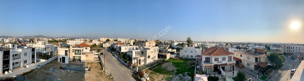 Lefkoşa - Yenikent'in Nezih, Ulaşımı Kolay ve Çocuk Parklı Mükemmel Arsamız Satışta!