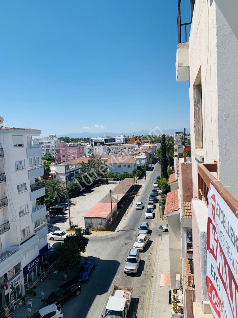 (*No Commission) 3+1 Flat at Walking Distance to Bus Services and DEREBOYU-the Center of Shopping and Social Life in Nicosia!