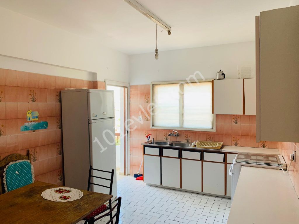 (*No Commission) 3+1 Flat at Walking Distance to Bus Services and DEREBOYU-the Center of Shopping and Social Life in Nicosia!