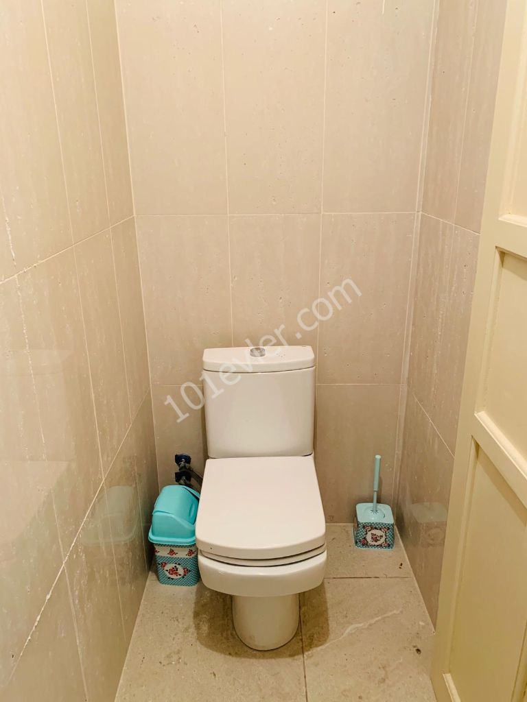 Flat For Sale in Köşklüçiftlik, Nicosia