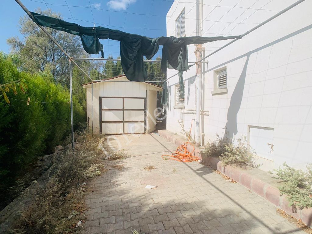 Semi Detached To Rent in Taşkınköy, Nicosia