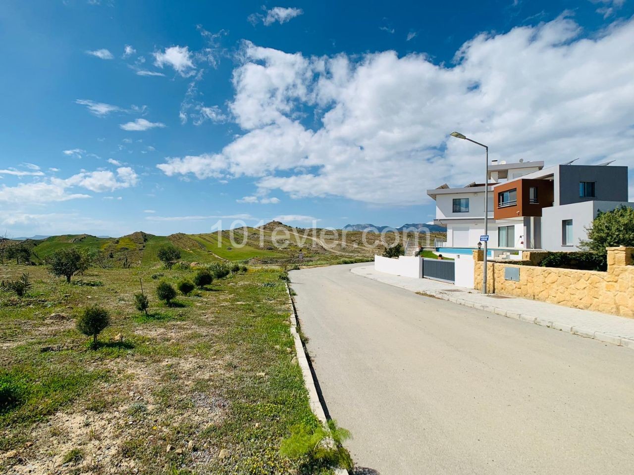 Nikosia-MITYELI im anständigsten Bereich; 955M2 Villa Grundstück mit Panoramablick & nicht schließen! ** 