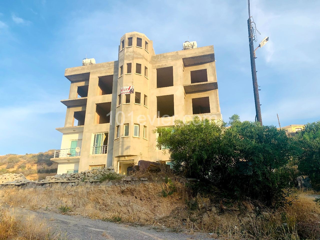 A Complete Building with a MAGNIFICENT View of the Sea and Nature on the Highest Hill of LEFKE ** 