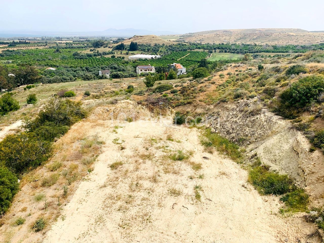 Komplettes Gebäude mit herrlichem Meer - und Naturblick auf dem höchsten Hügel von LEFKE ** 