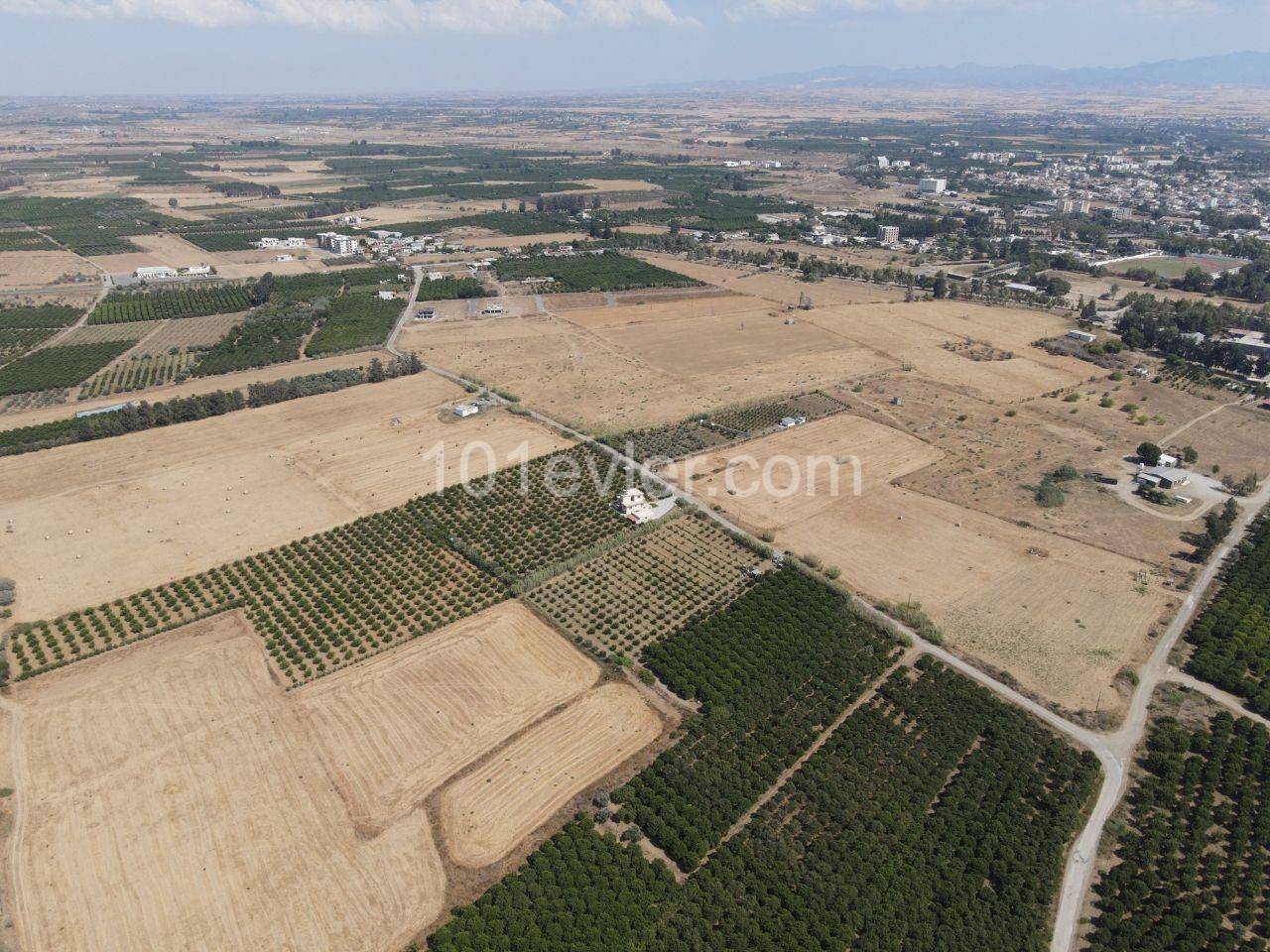 Güzelyurt'un Değeri En Hızlı Yükselen Bölgesinde, Merkez'e 2 dk. Mesafede 14,179 m2 YATIRIM FIRSATI!