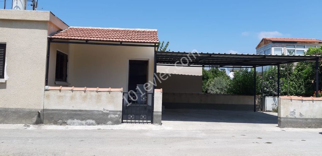 Detached House For Sale in Güzelyurt Merkez, Guzelyurt