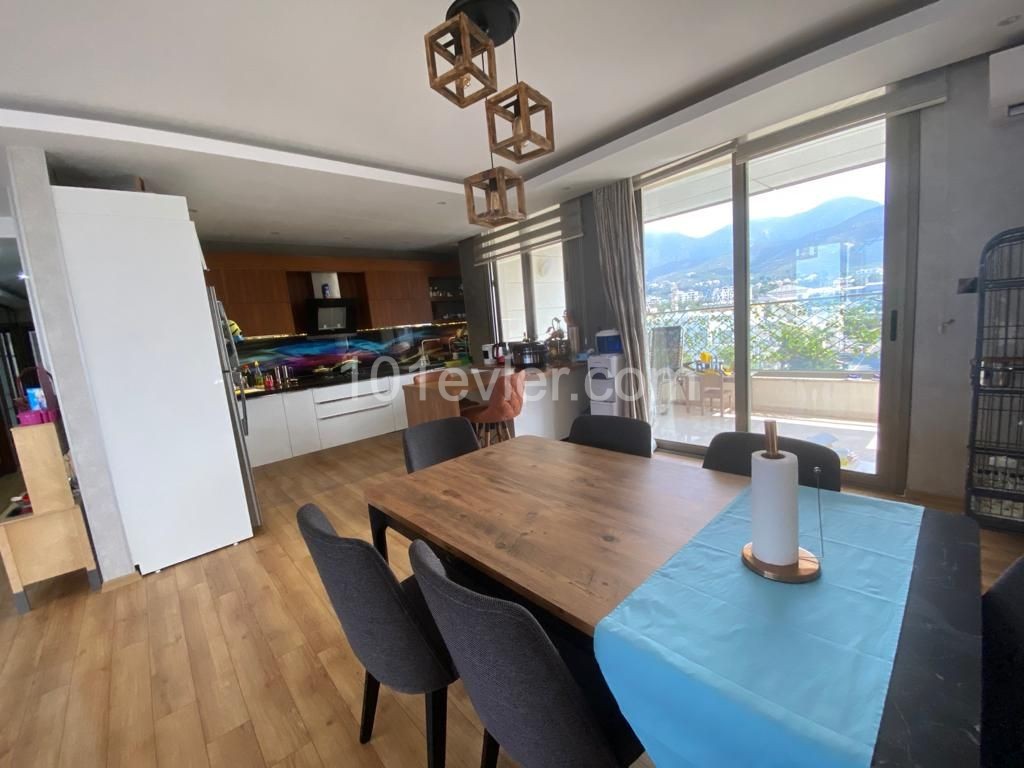 GİRNE'DE KİRALIK 3+1 PENTHOUSE 