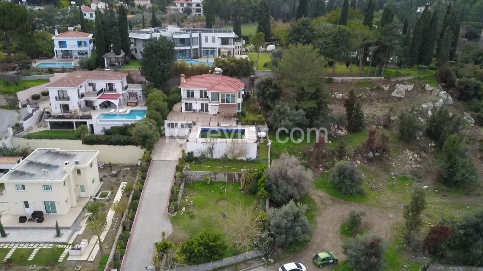 Residential Zoned Plot For Sale in Çatalköy, Kyrenia