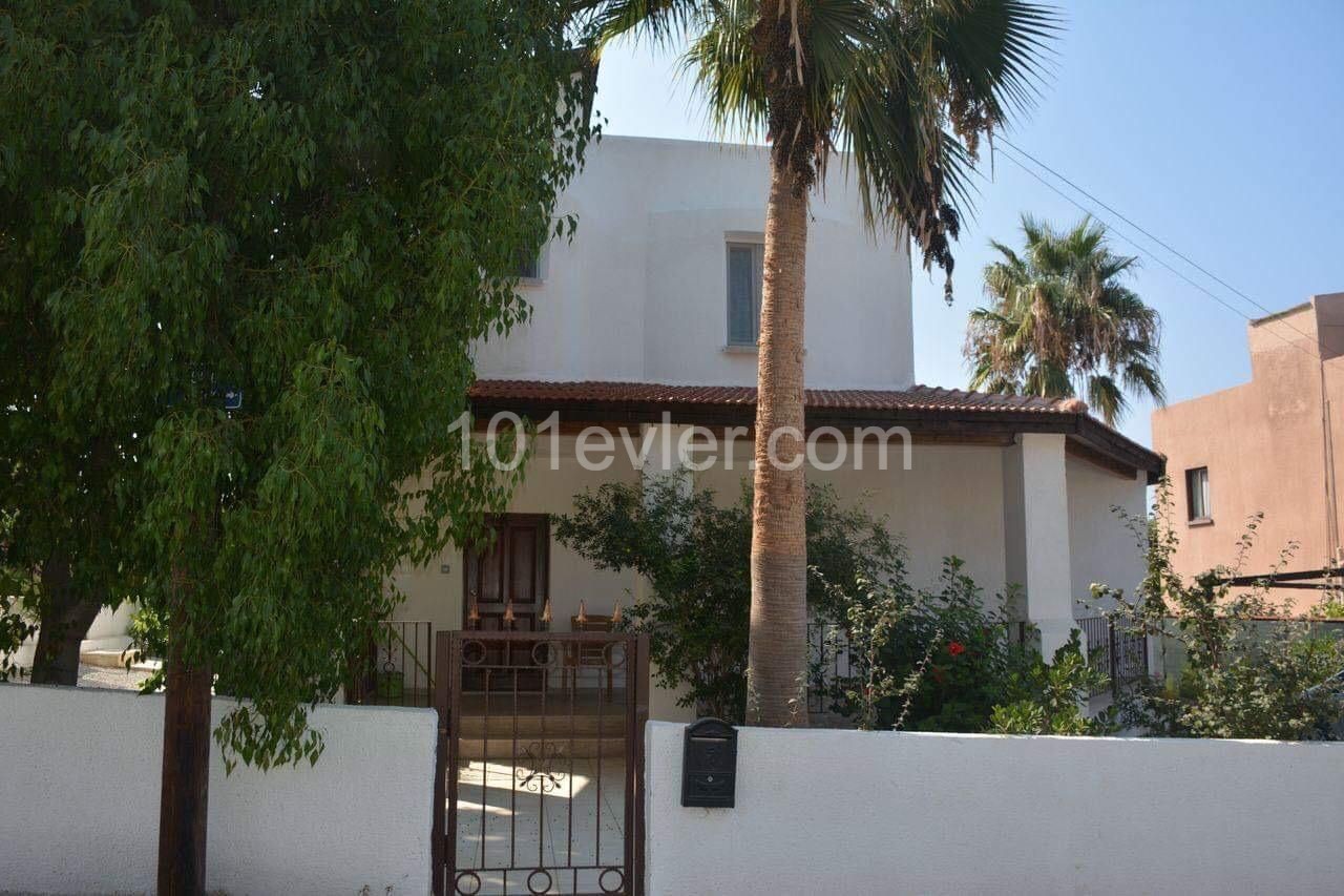 4+1 VILLA ZUM VERKAUF IN KYRENIA ** 