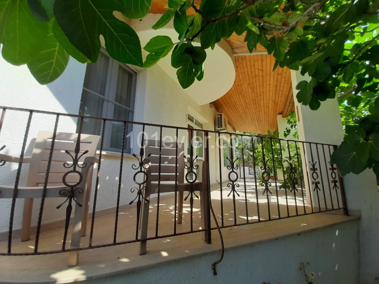 4+1 VILLA ZUM VERKAUF IN KYRENIA ** 