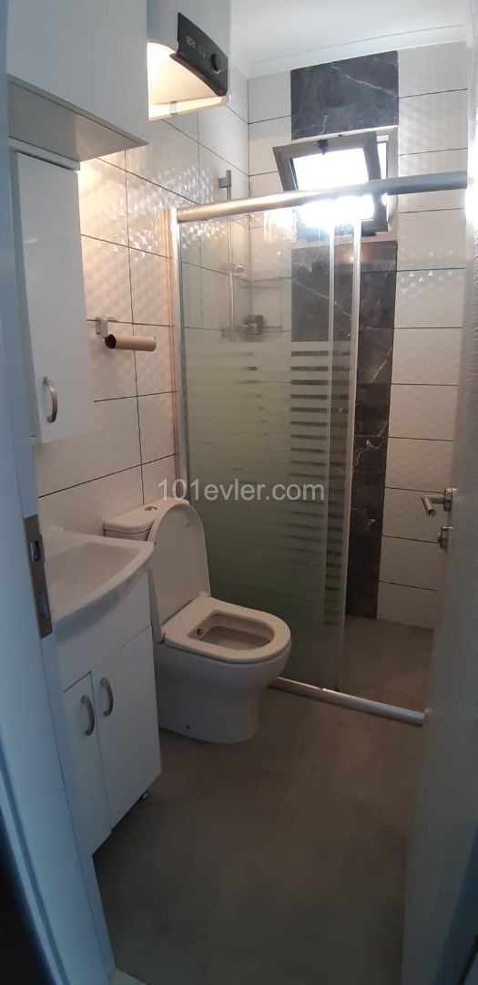 Girne Merkezde Kiralık 2+1 Lüx Daire 