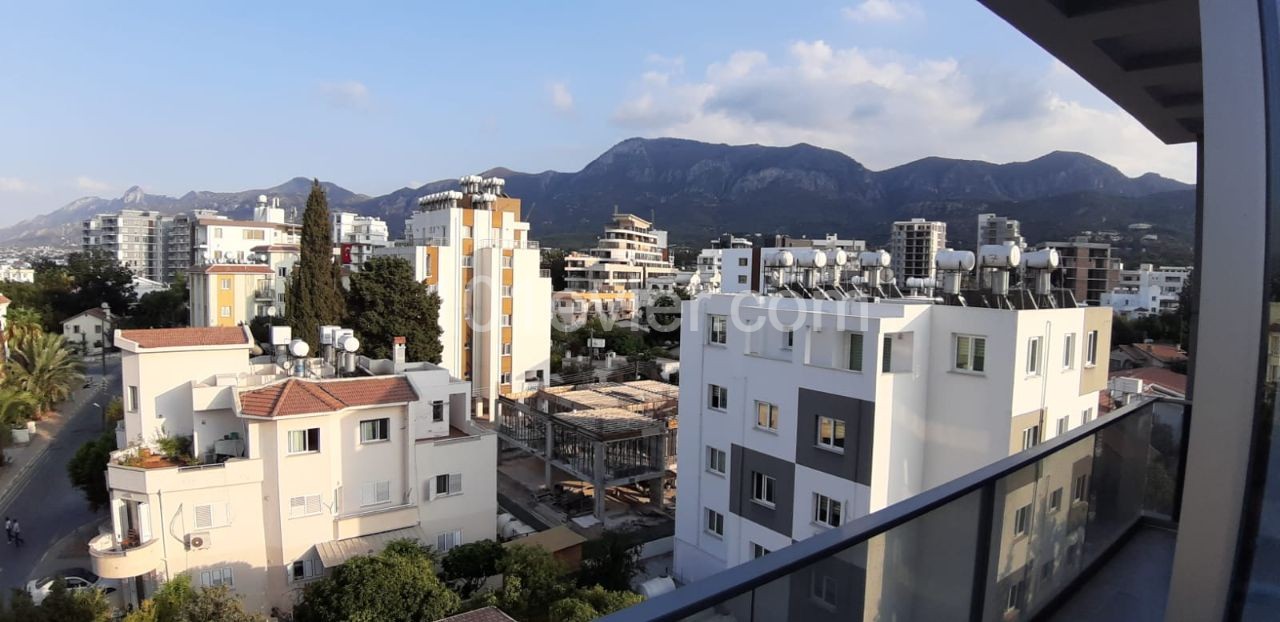 Flat To Rent in Girne Merkez, Kyrenia