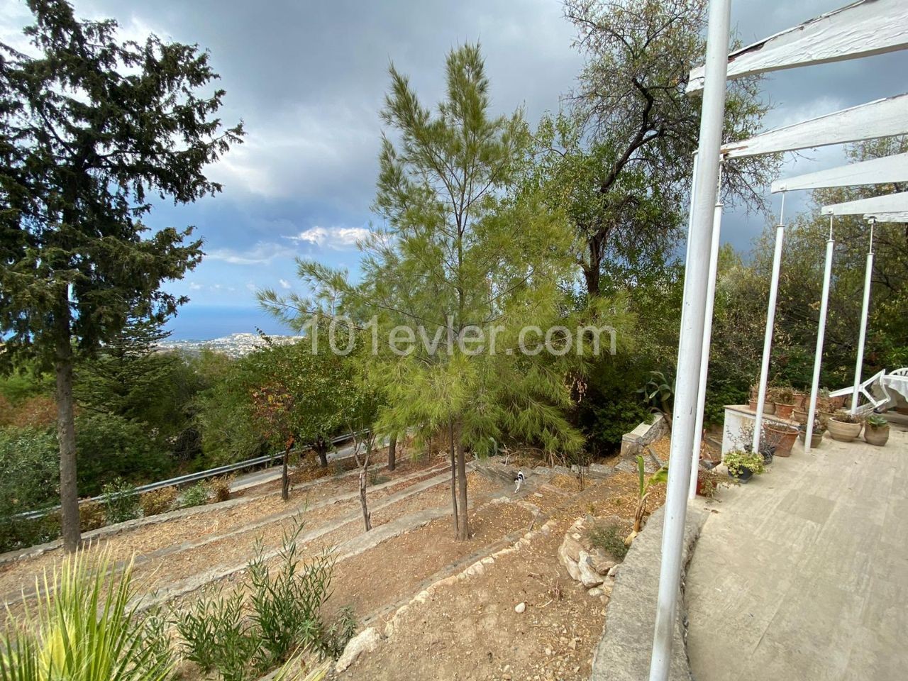 Bungalow To Rent in Karmi, Kyrenia