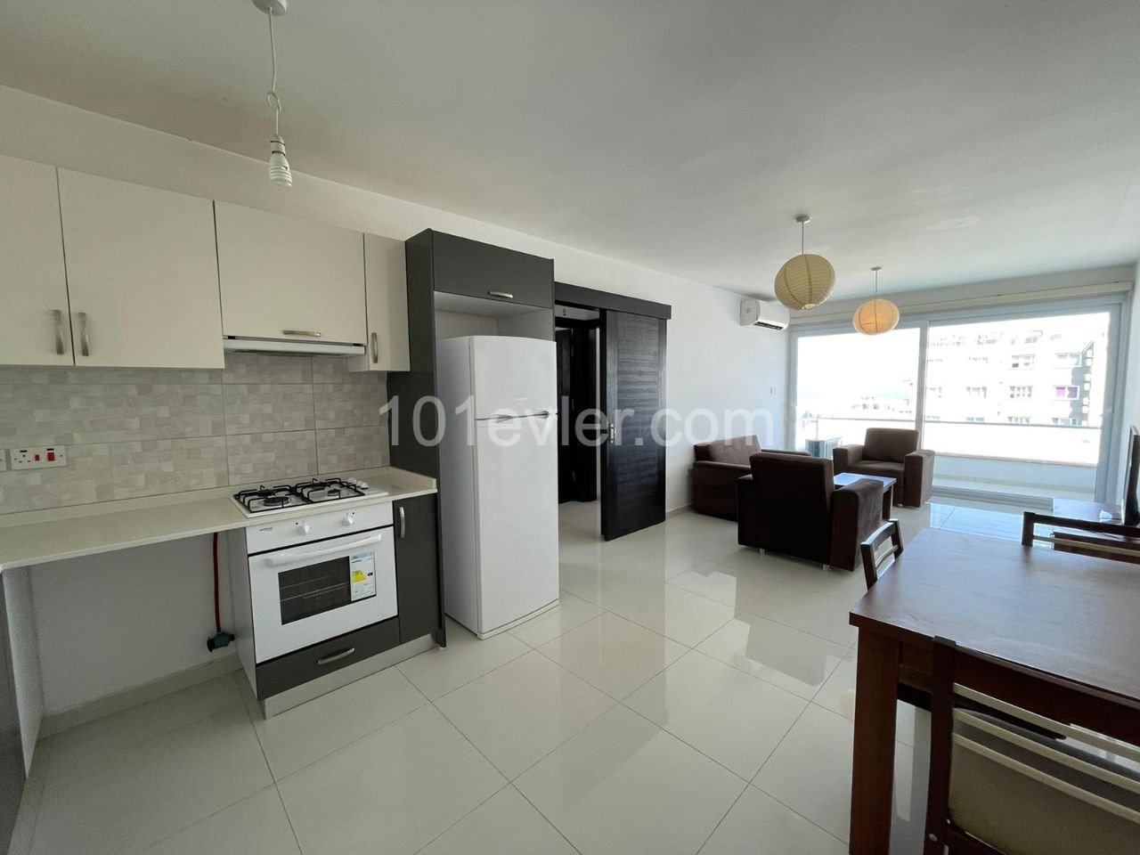 2+1 house for rent in the center of Kyrenia