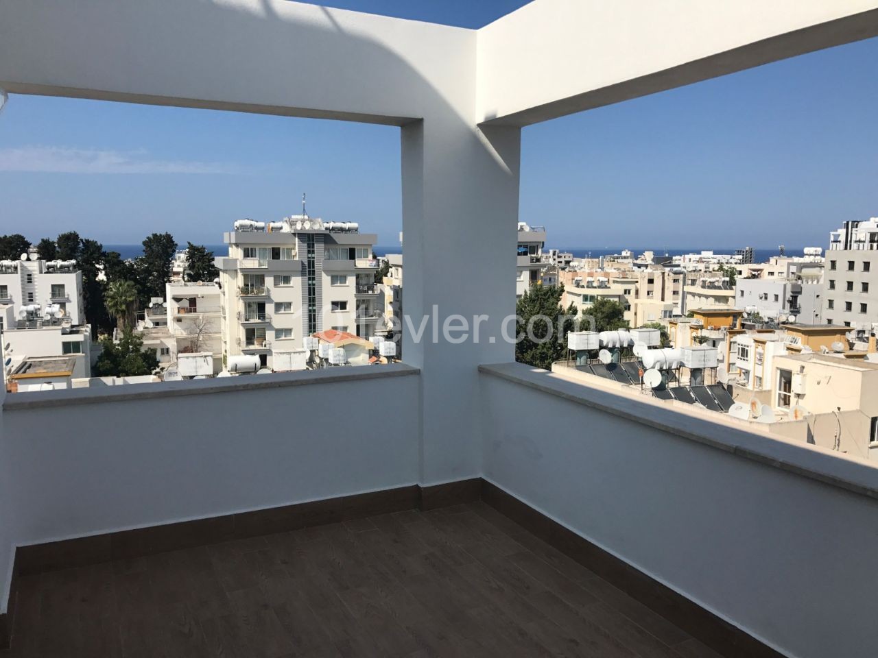 Penthouse To Rent in Girne Merkez, Kyrenia