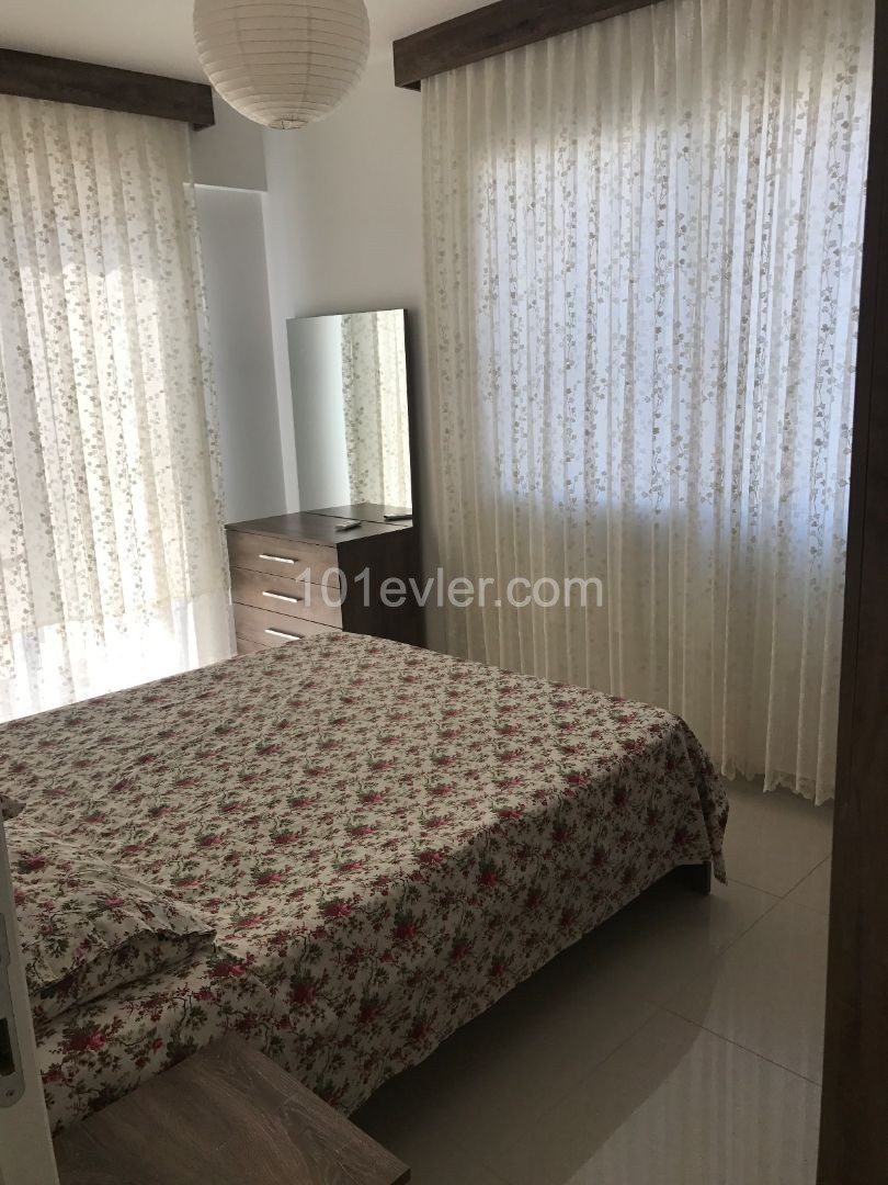 Girne Merkez Kiralık 2+1 Penthouse  / Ebeveyn Banyolu 